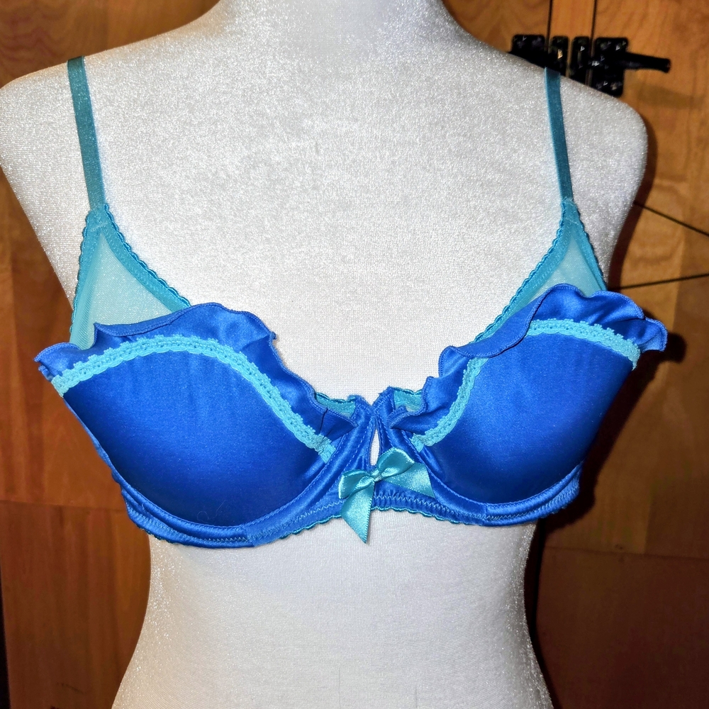 Victoria's Secret 'Sexy Little Things' Flight Attendant Bra 34B